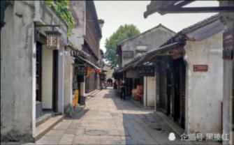 詹俊:国足前两轮每场都有小进步,希望今晚能延续这个势头